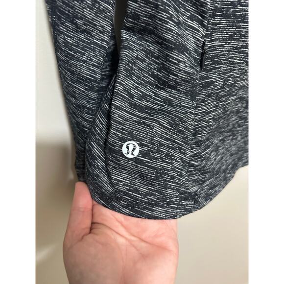 Lululemon Shirt Womens 4 Gray Space Dye Runderful Long Sleeve Thumb Holes Yoga - Picture 5 of 6
